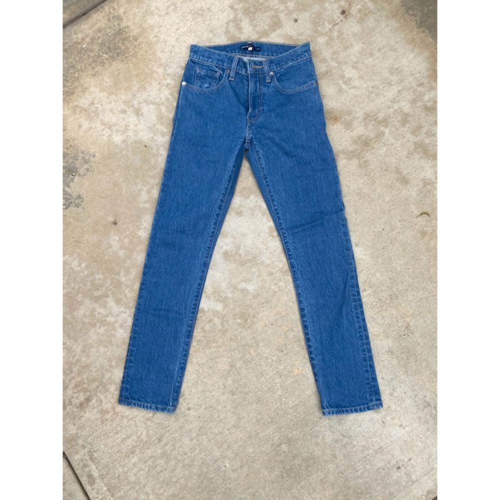 Levi’s Women’s Mid-Rise Straight Leg Jeans